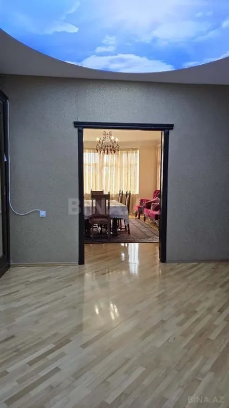 Satılır 3 otaqlı mənzil 126 m²