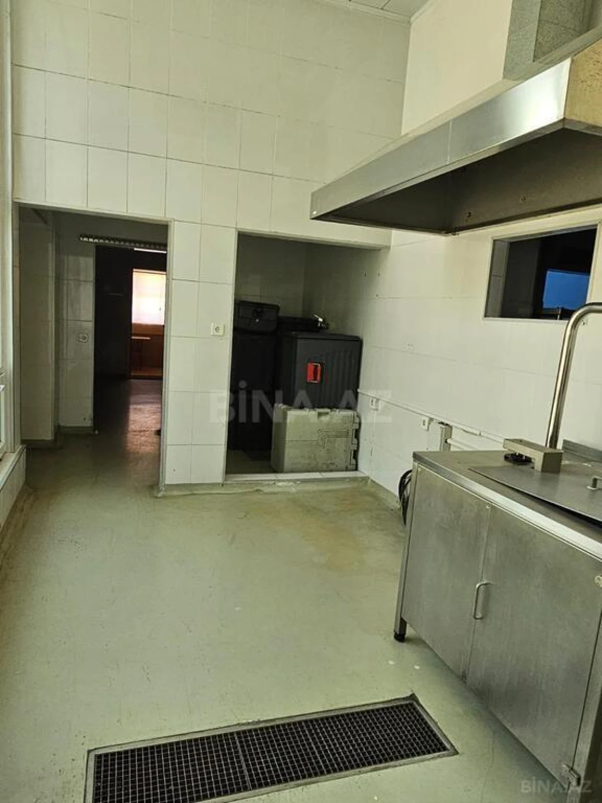 Kirayə verilir obyekt 1000 m²