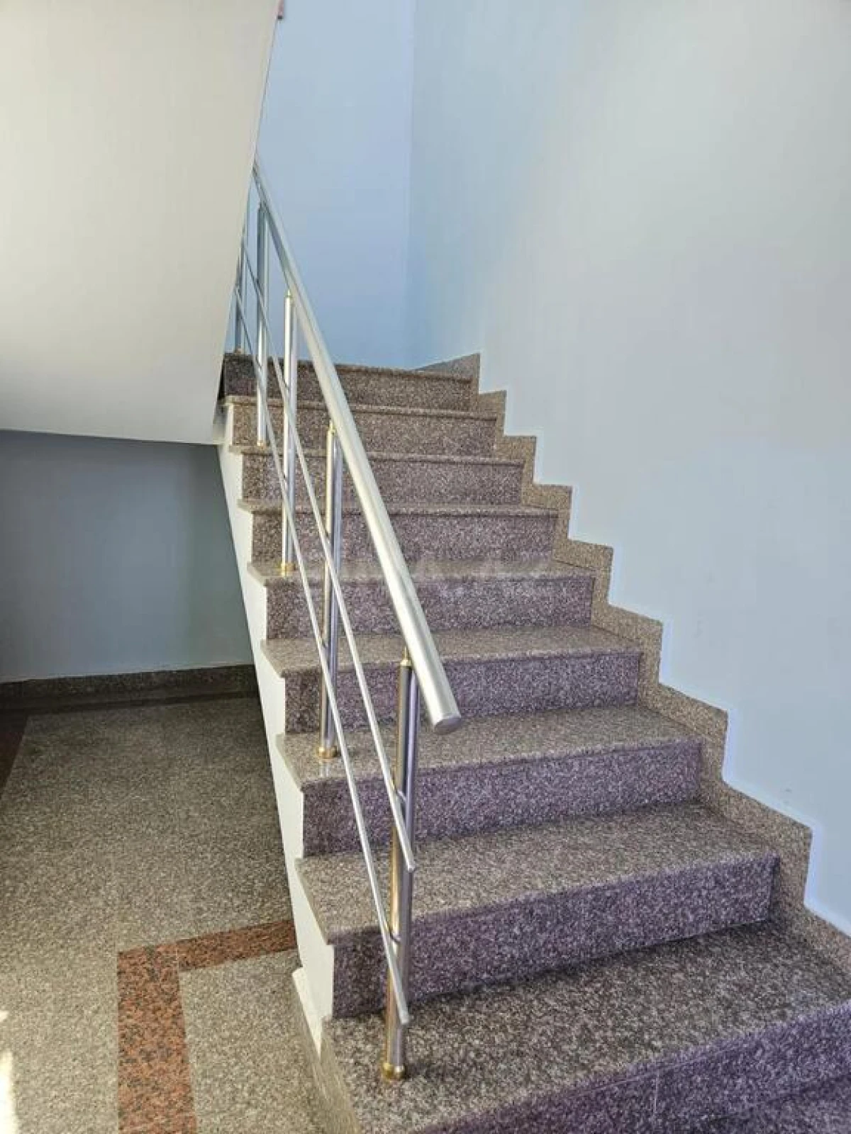 Kirayə verilir obyekt 1000 m²