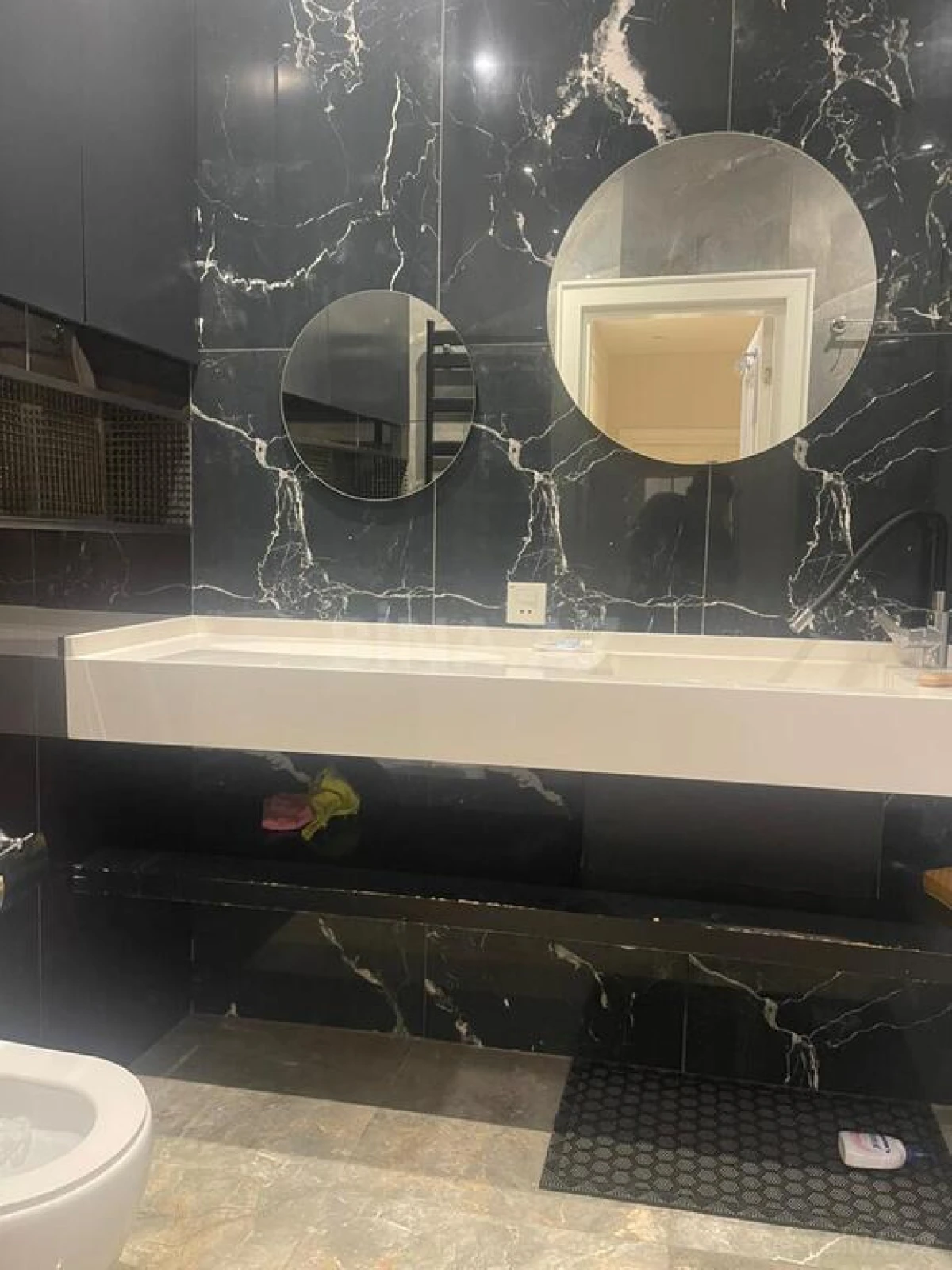 Satılır 2 otaqlı mənzil 98 m²