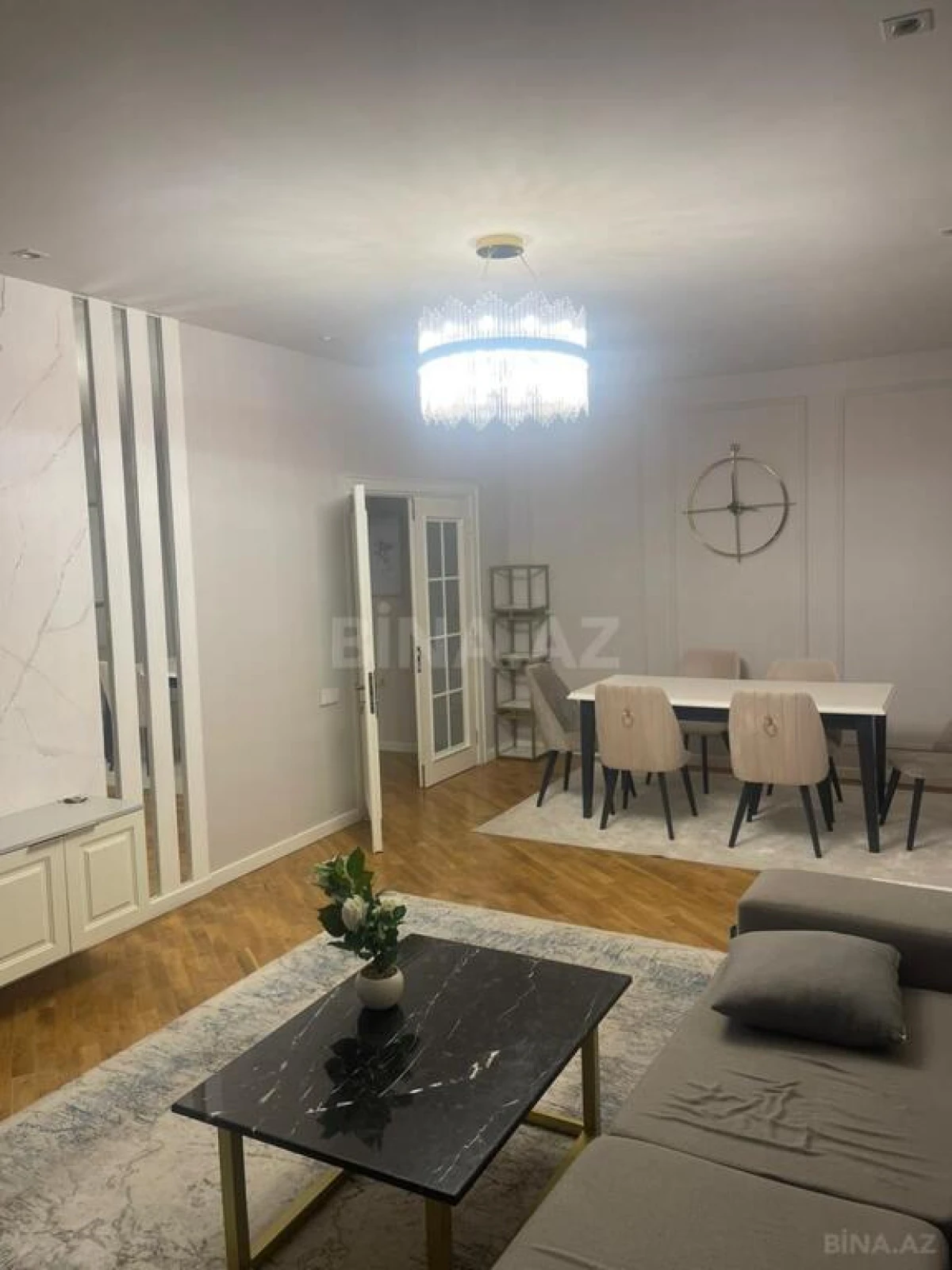 Satılır 2 otaqlı mənzil 98 m²
