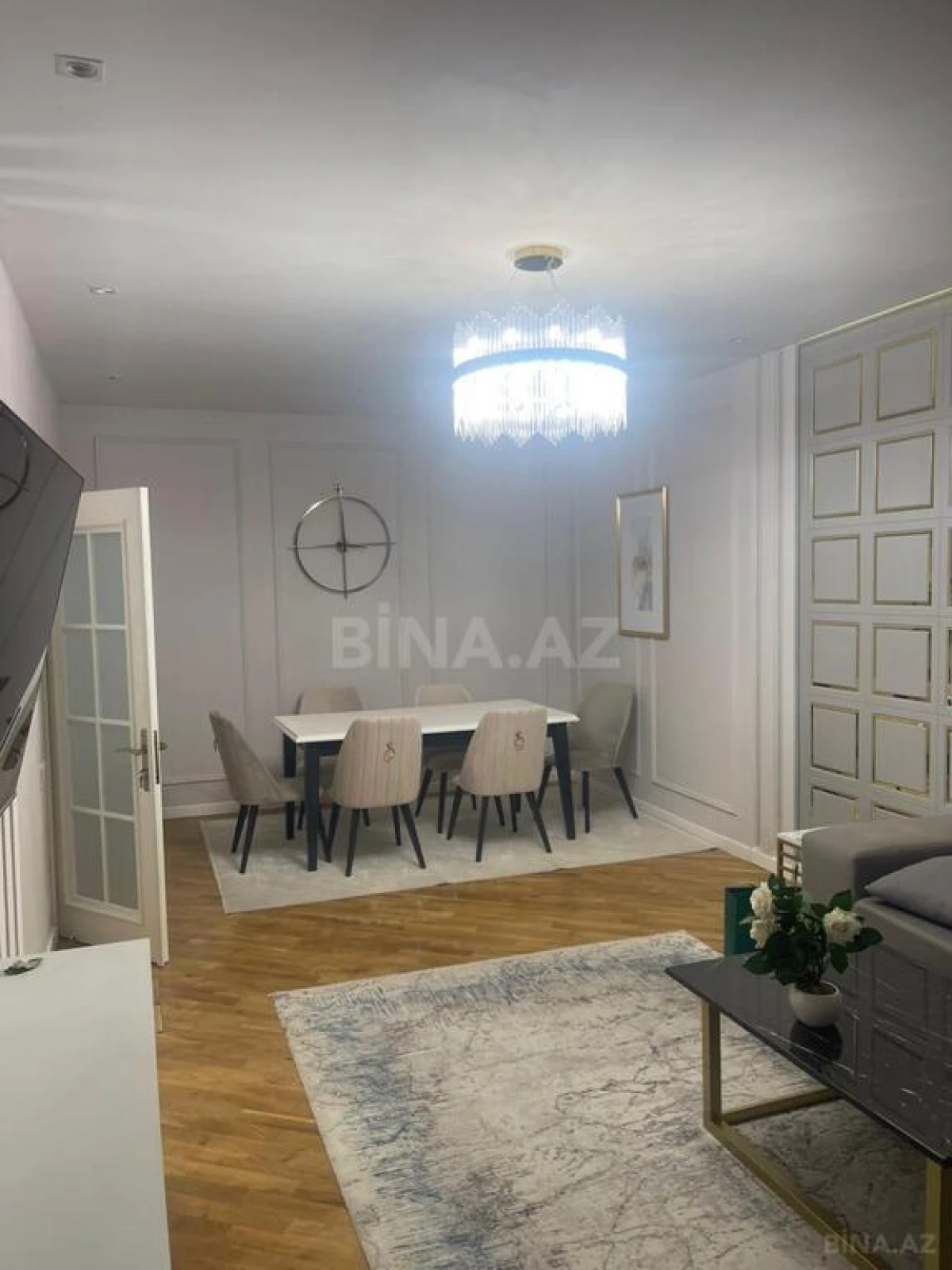Satılır 2 otaqlı mənzil 98 m²