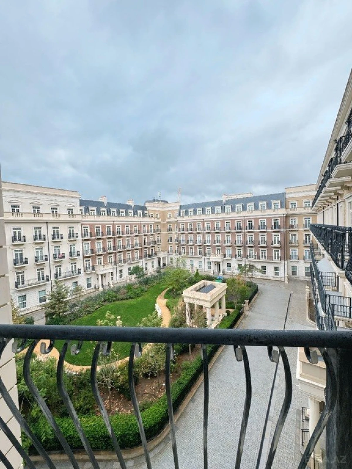 Kirayə verilir 3 otaqlı mənzil 120 m²