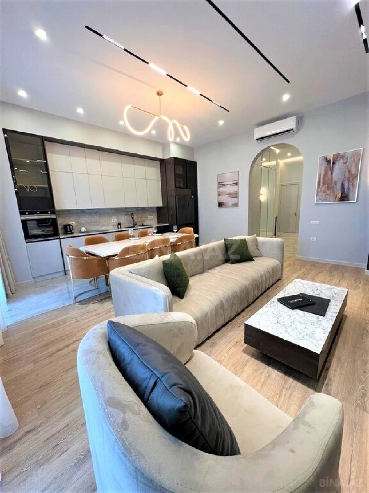 Kirayə verilir 3 otaqlı mənzil 120 m²