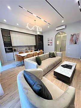 Kirayə verilir 3 otaqlı mənzil 120 m²