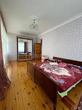 Satılır 5 otaqlı həyət evi 165 m²