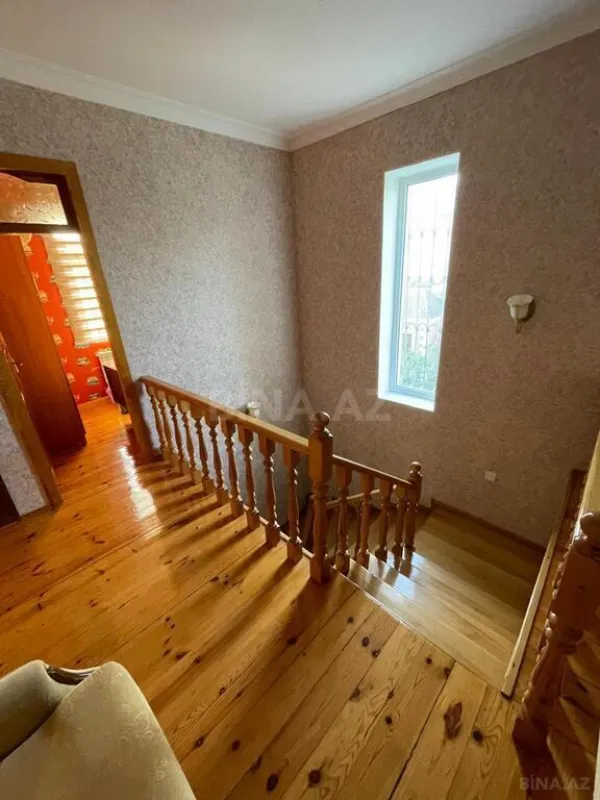 Satılır 5 otaqlı həyət evi 165 m²