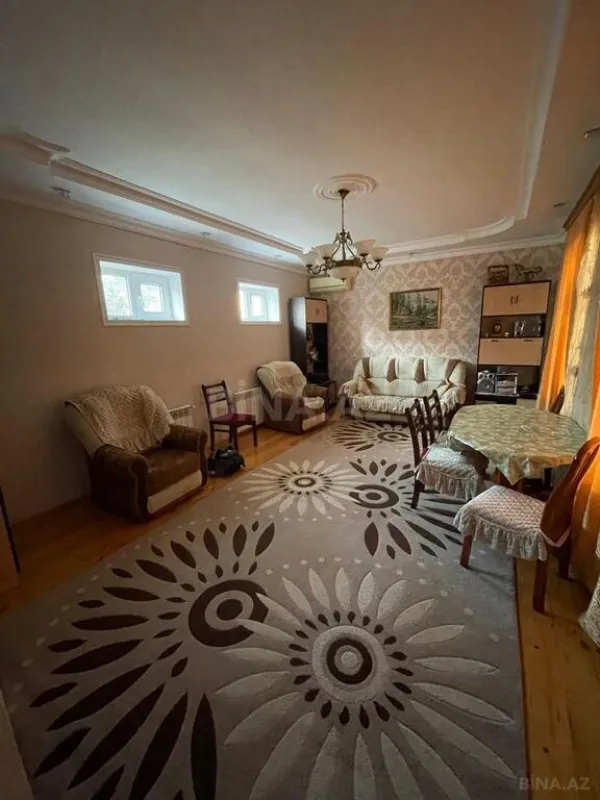 Satılır 5 otaqlı həyət evi 165 m²