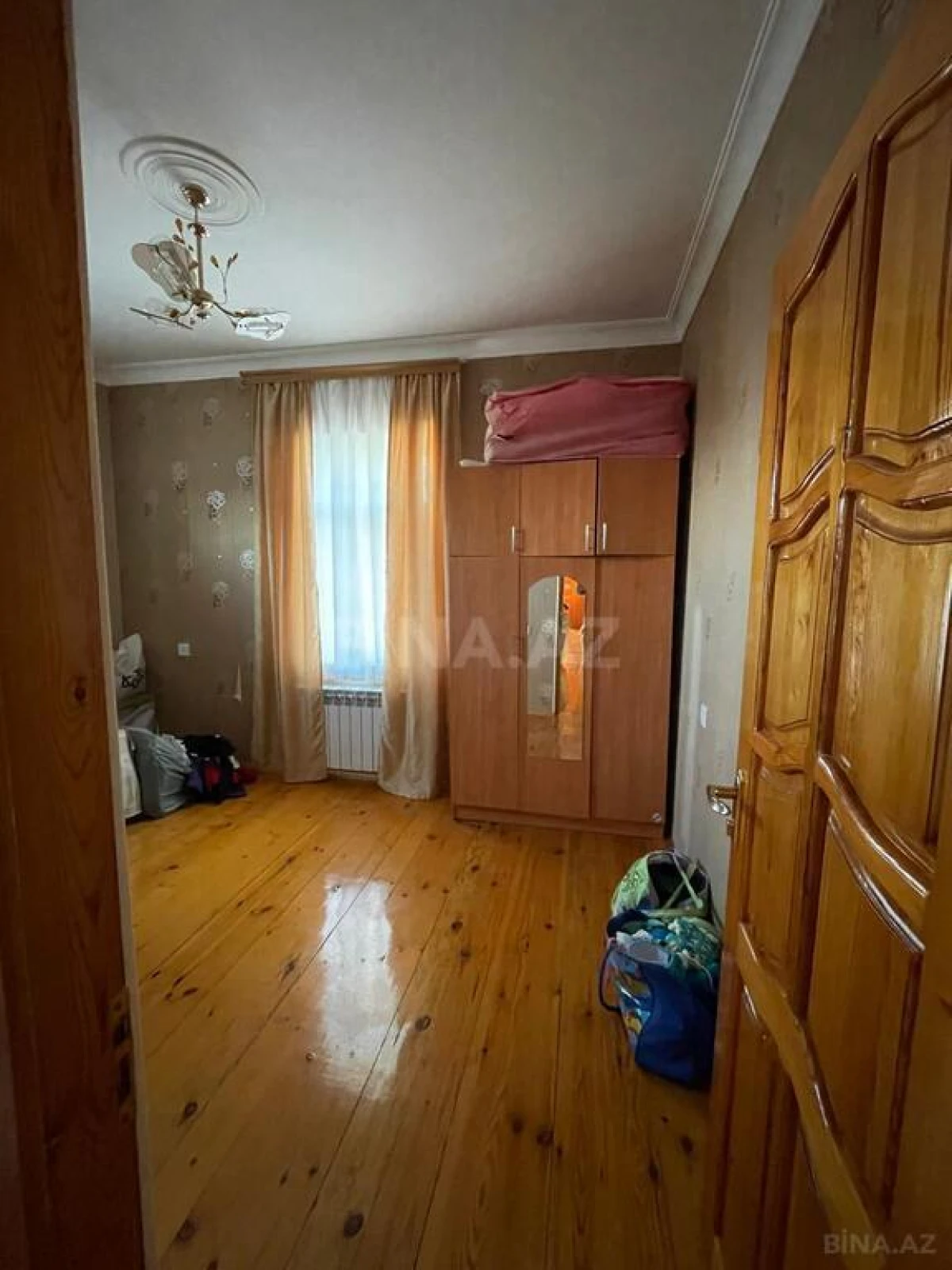 Satılır 5 otaqlı həyət evi 165 m²