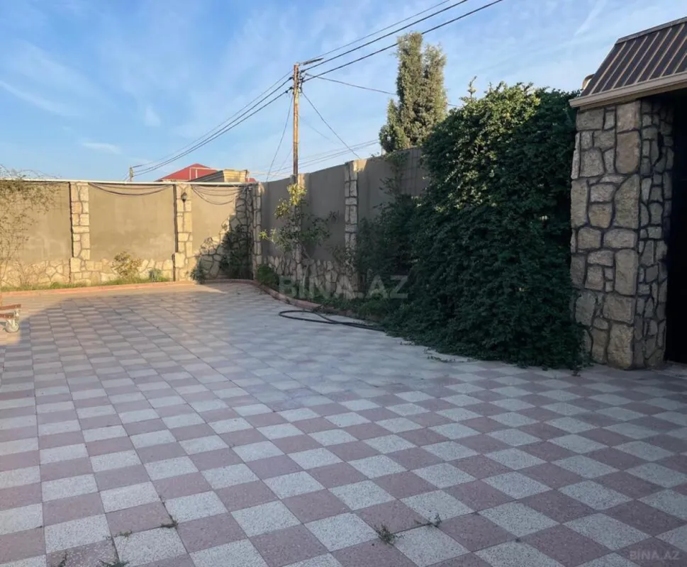 Satılır 5 otaqlı həyət evi 165 m²