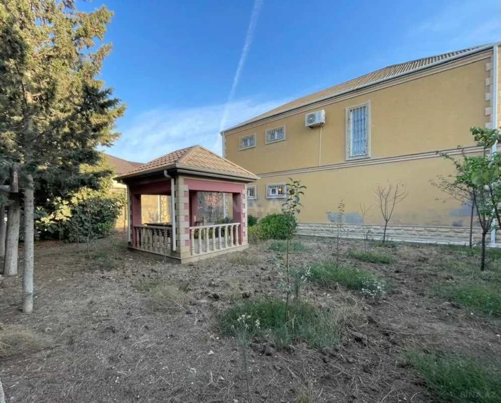 Satılır 5 otaqlı həyət evi 165 m²