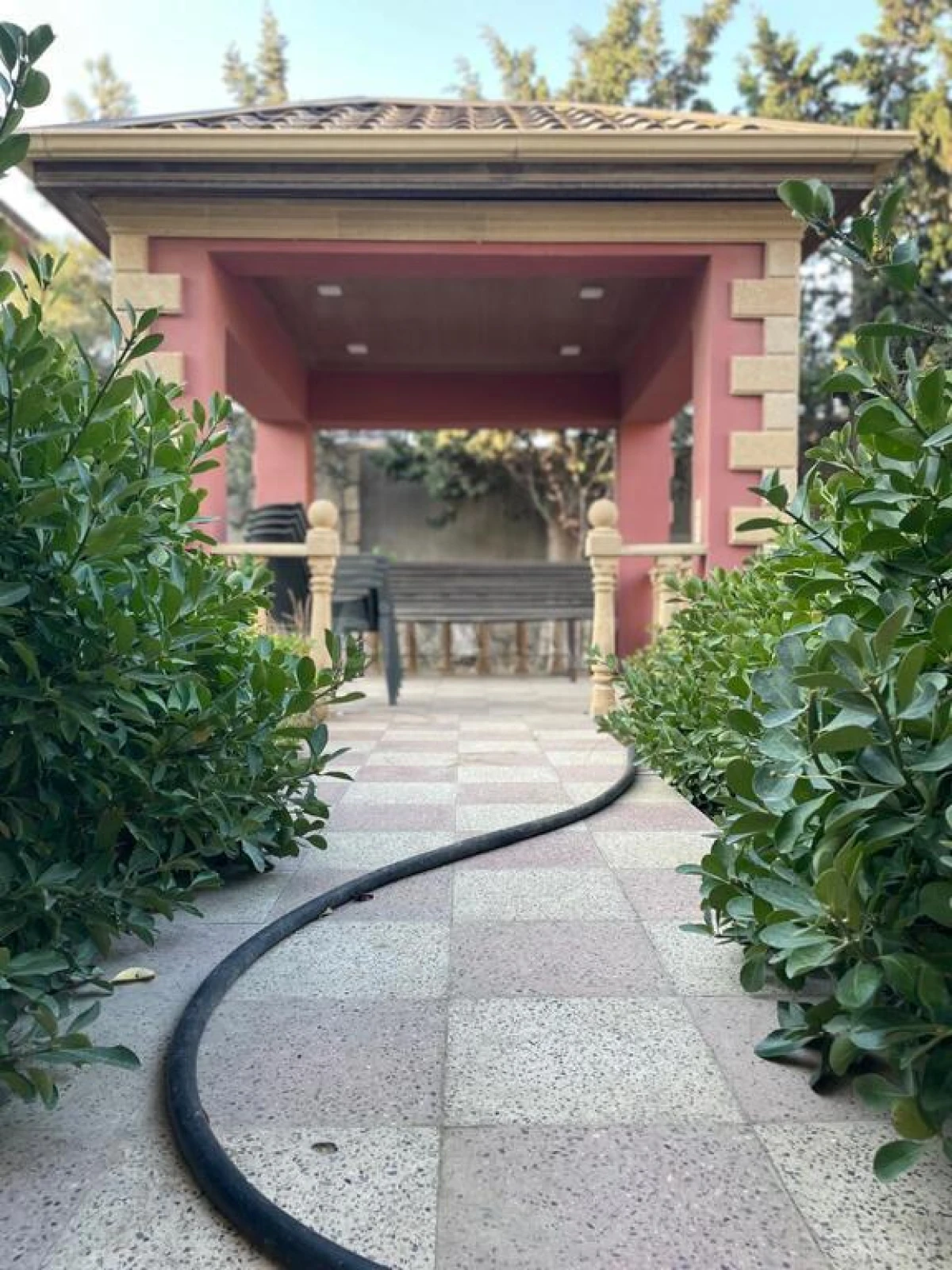 Satılır 5 otaqlı həyət evi 165 m²