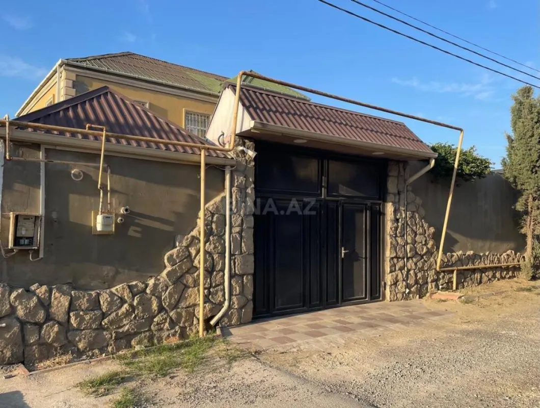 Satılır 5 otaqlı həyət evi 165 m²