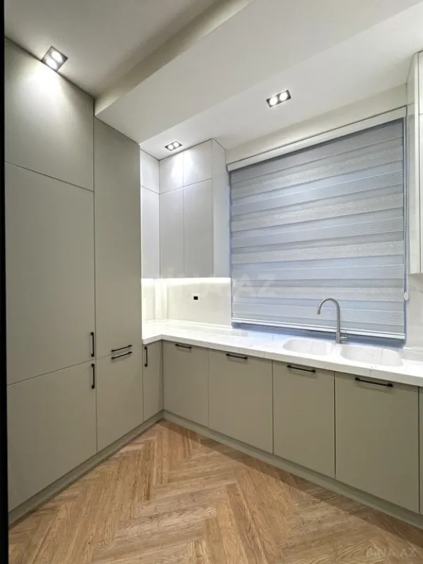 Satılır 2 otaqlı mənzil 68 m²