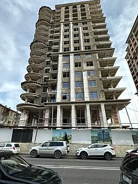 Satılır obyekt 85 m²