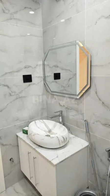 Satılır 3 otaqlı mənzil 114 m²