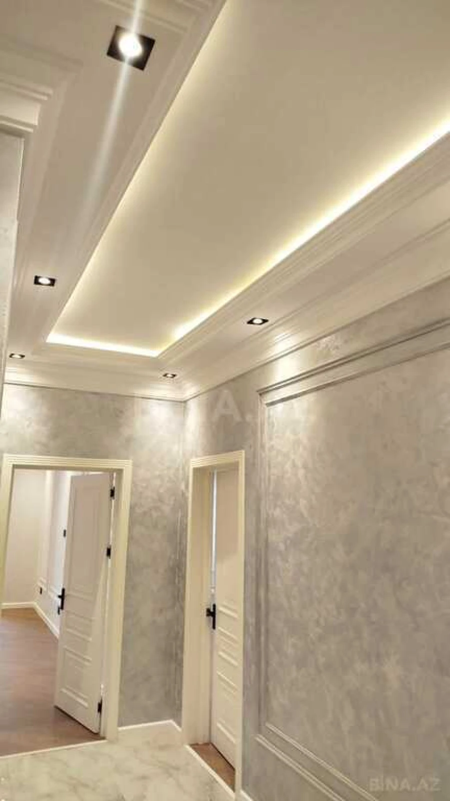 Satılır 3 otaqlı mənzil 114 m²