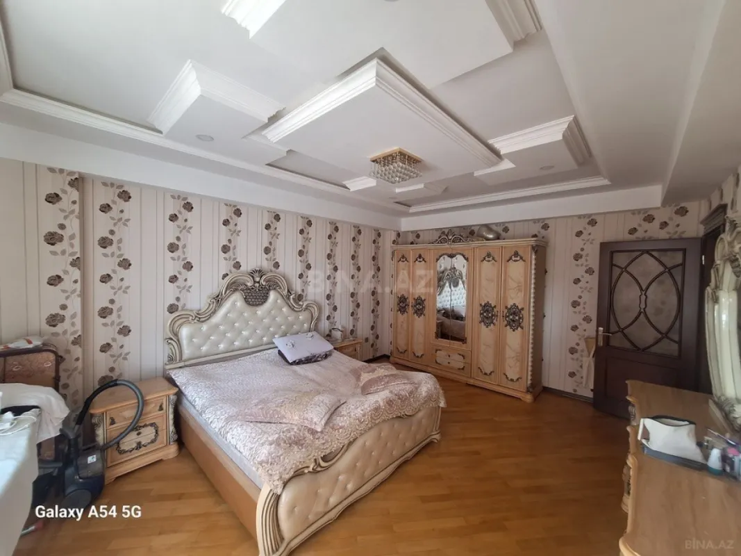 Satılır 2 otaqlı mənzil 100 m²