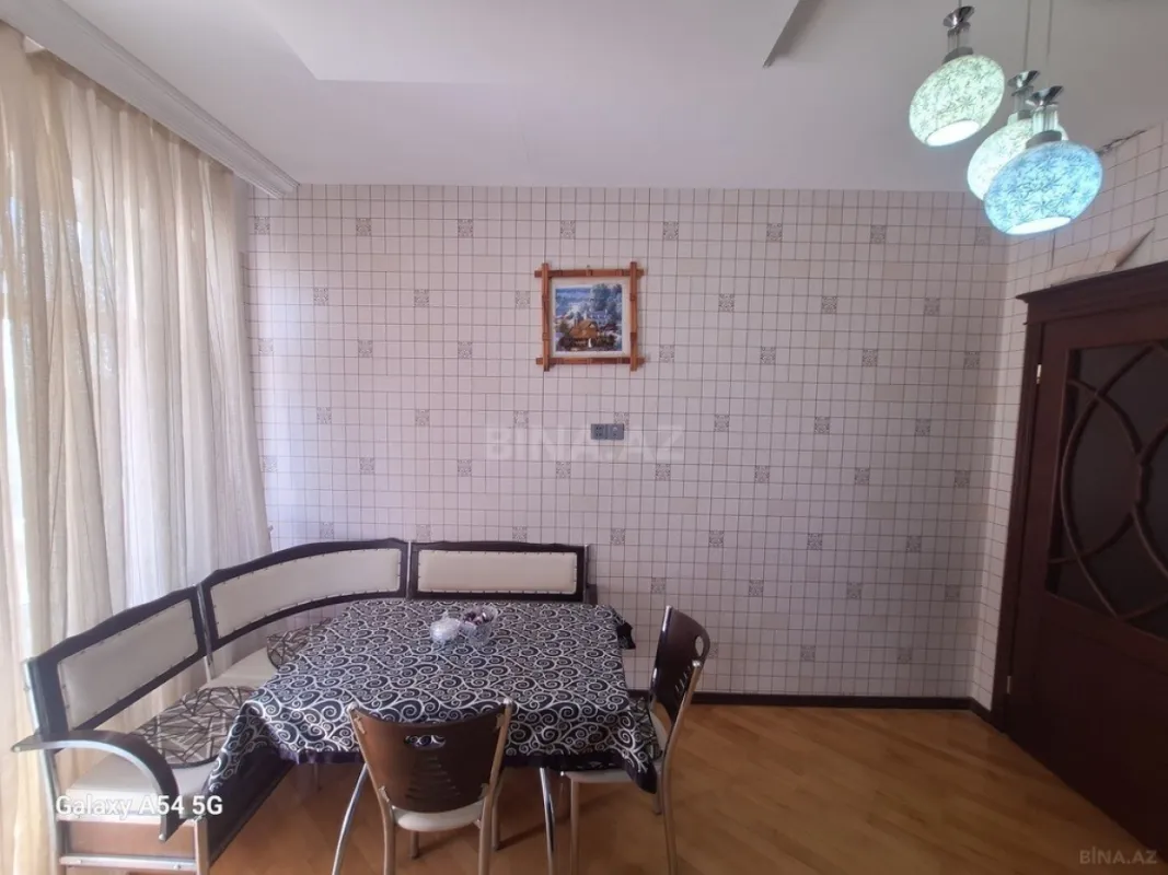 Satılır 2 otaqlı mənzil 100 m²