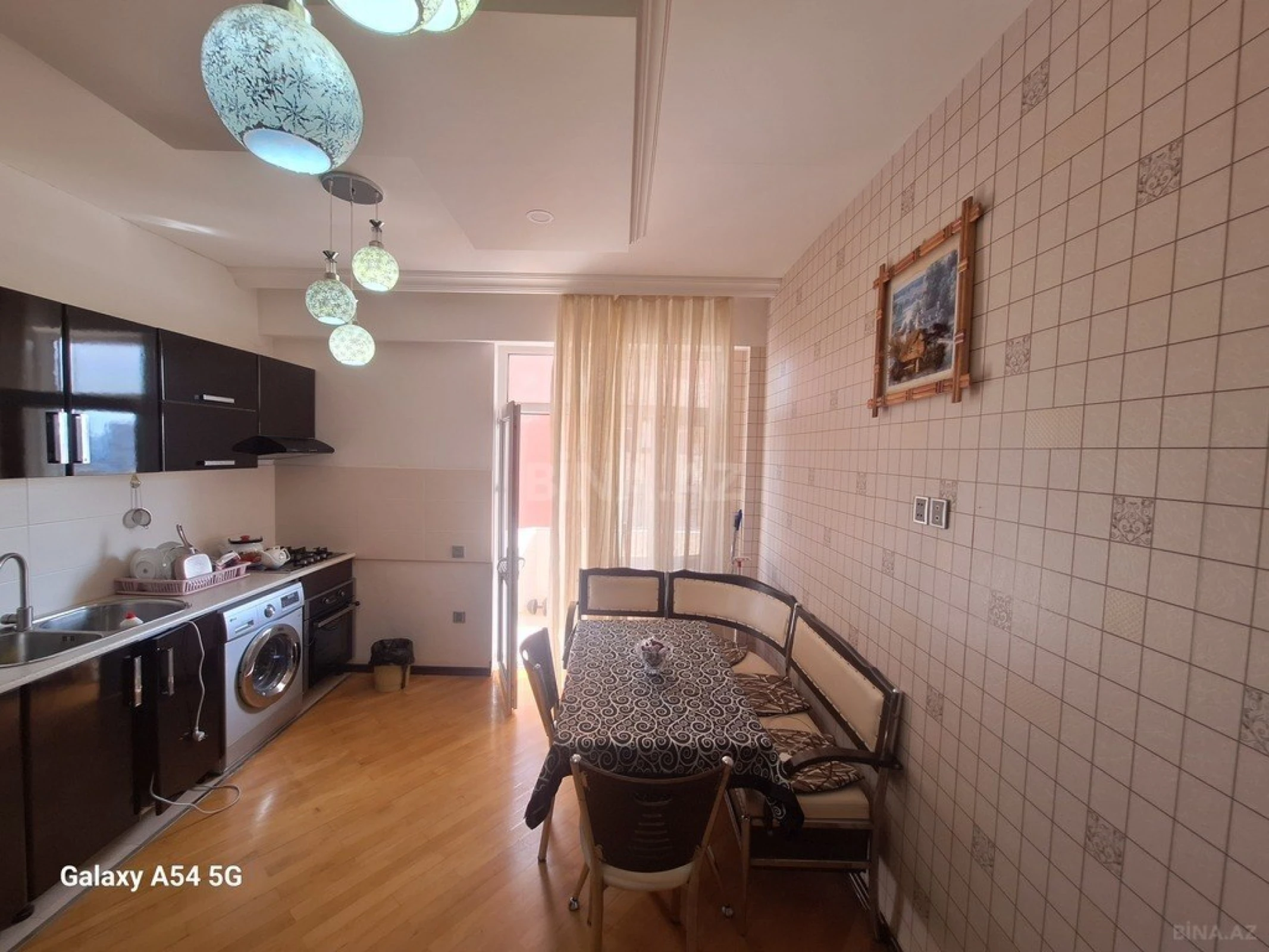 Satılır 2 otaqlı mənzil 100 m²