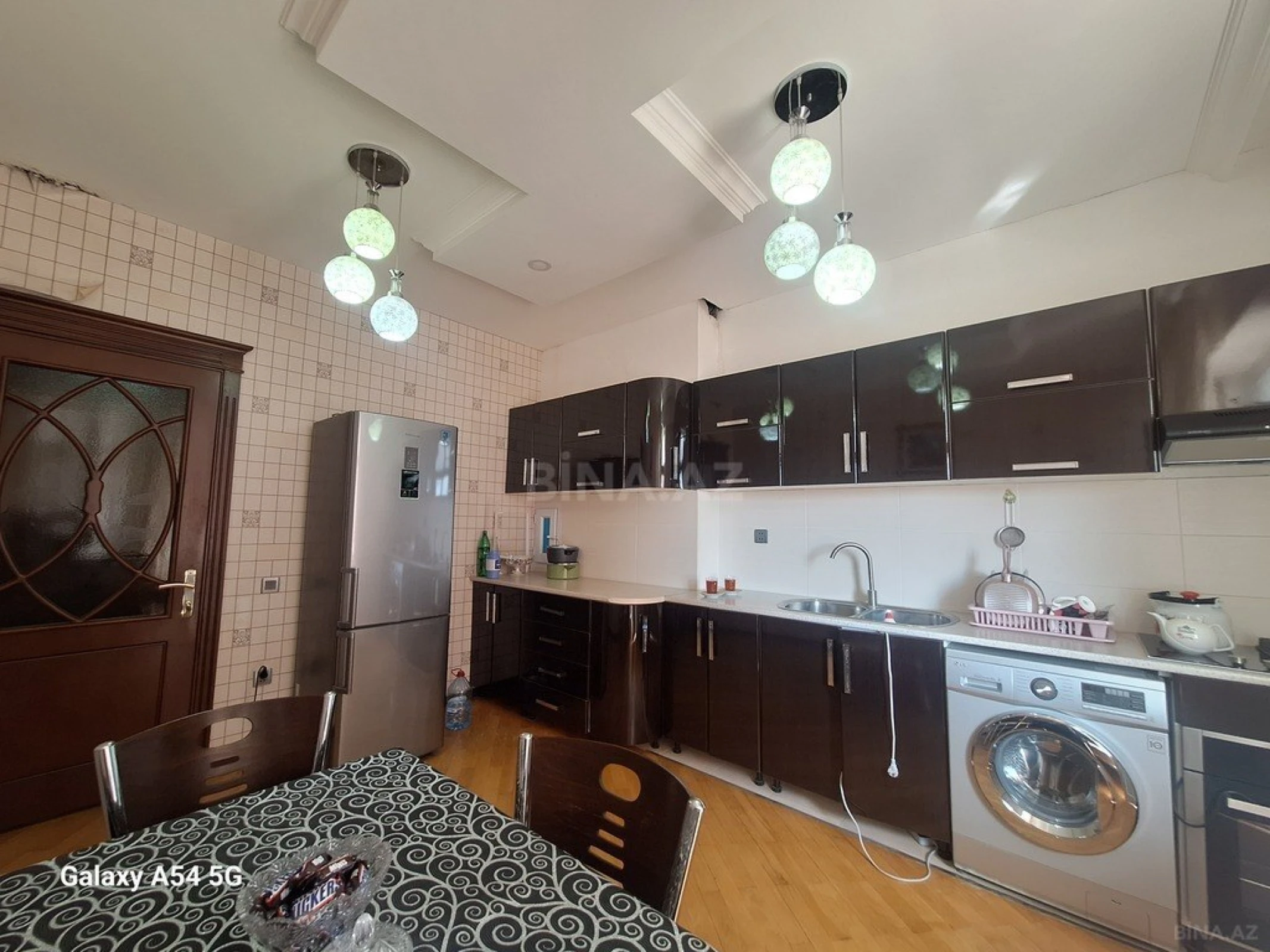 Satılır 2 otaqlı mənzil 100 m²
