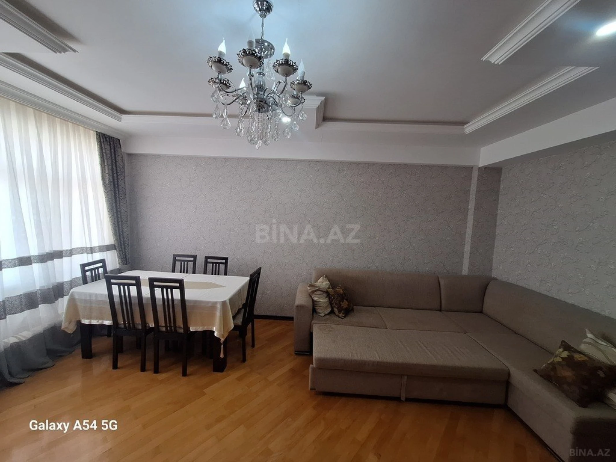Satılır 2 otaqlı mənzil 100 m²
