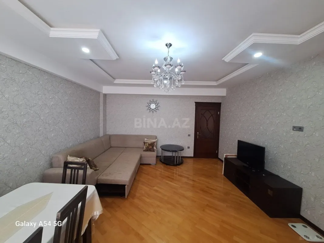 Satılır 2 otaqlı mənzil 100 m²