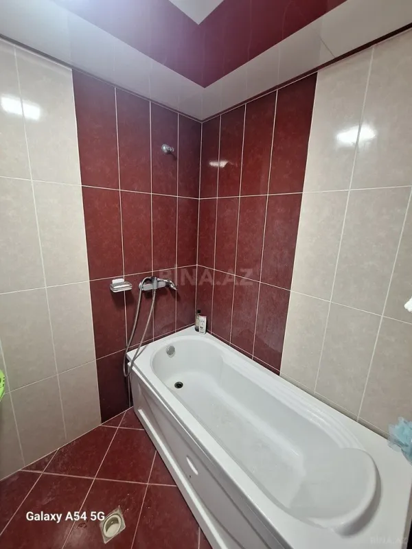 Satılır 2 otaqlı mənzil 100 m²