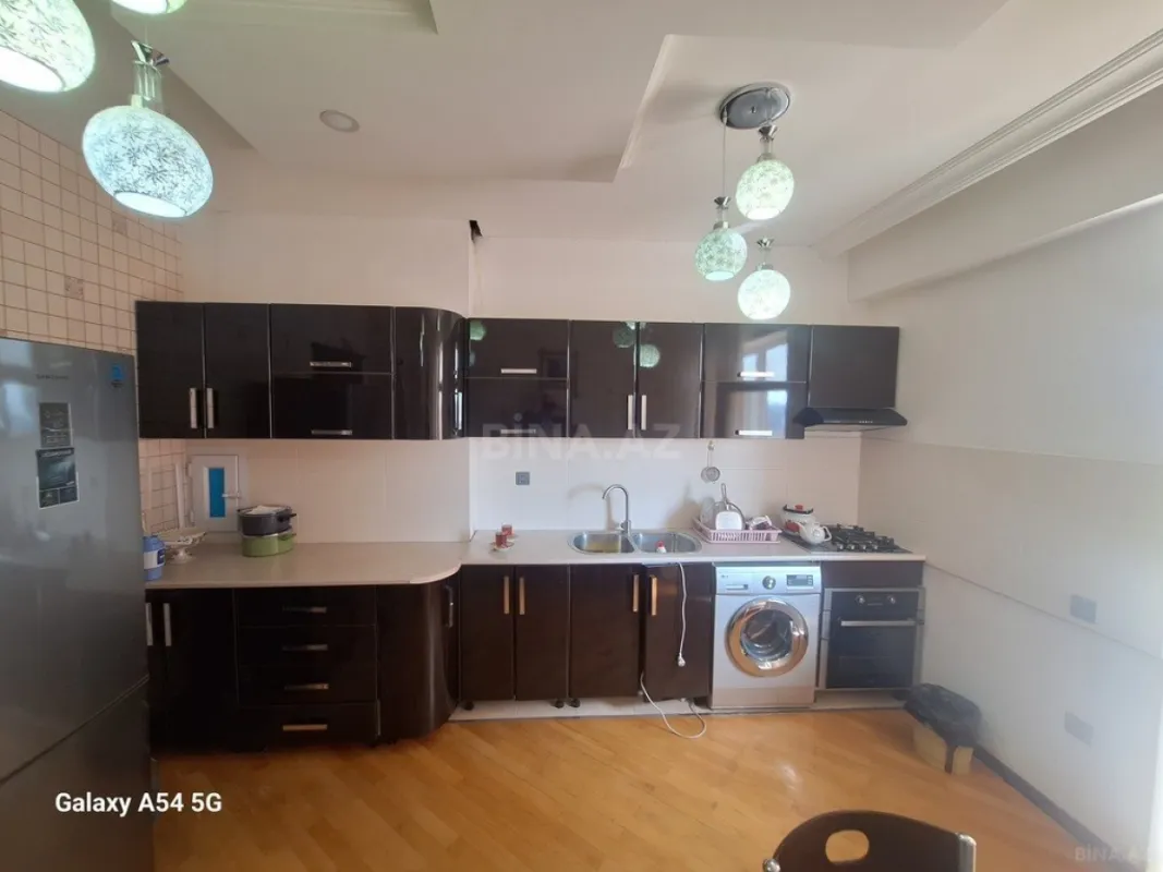 Satılır 2 otaqlı mənzil 100 m²