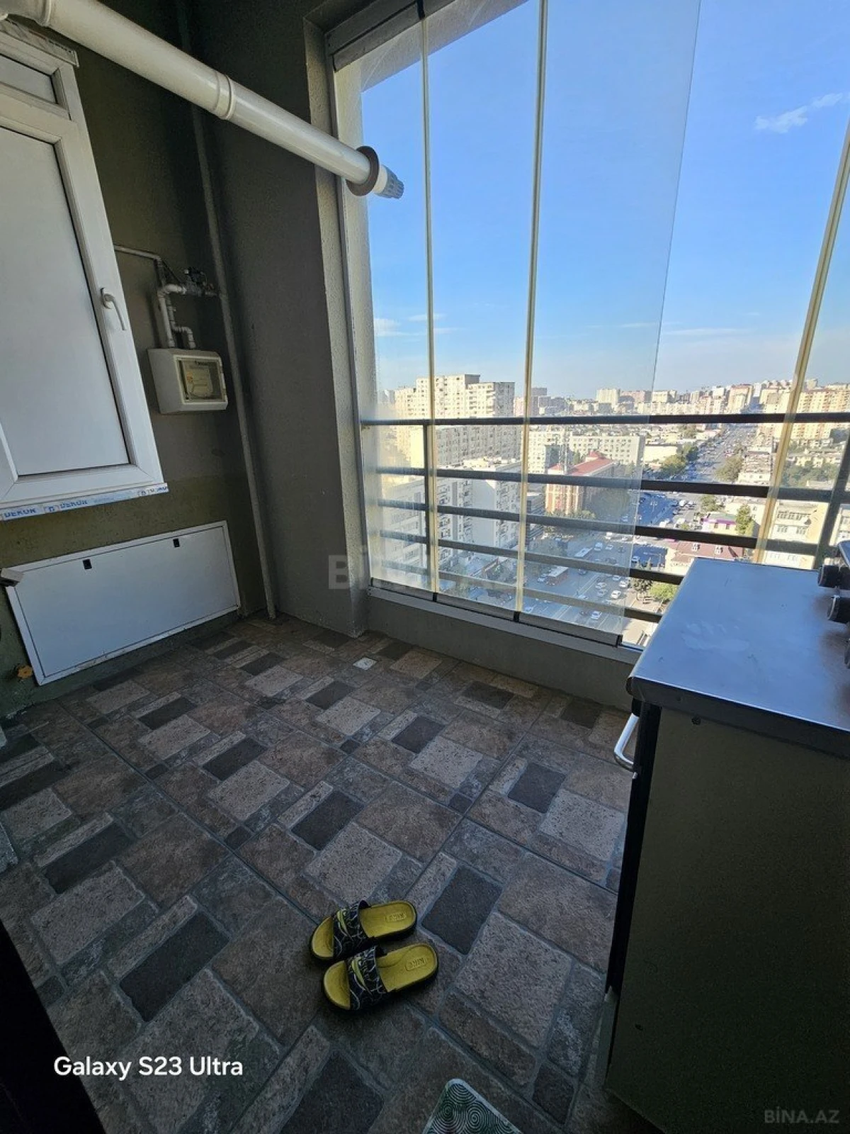 Satılır 3 otaqlı mənzil 140 m²