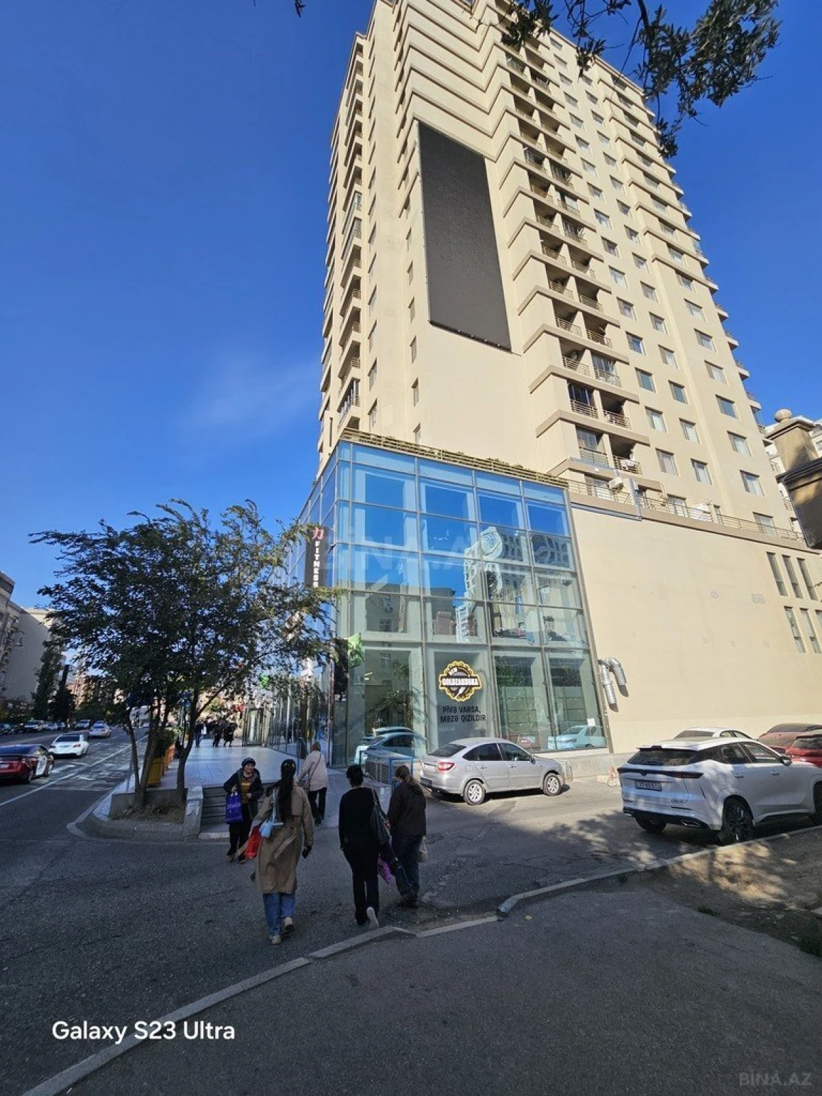 Satılır 3 otaqlı mənzil 140 m²