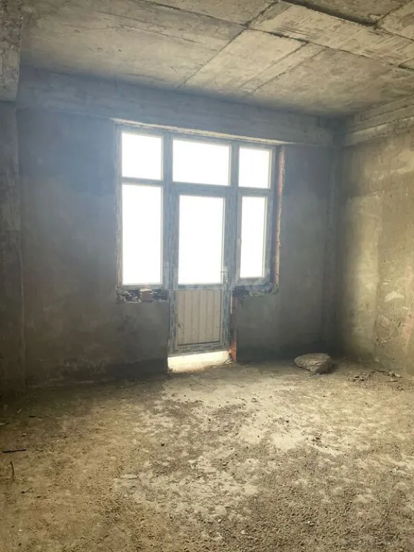 Satılır 3 otaqlı mənzil 123 m²