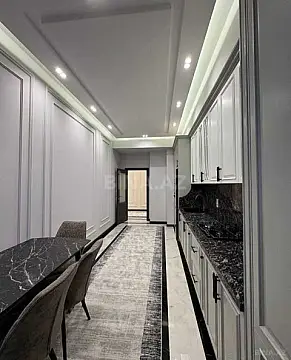 Kirayə verilir 3 otaqlı mənzil 140 m²