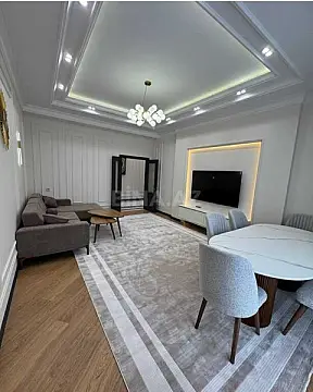 Kirayə verilir 3 otaqlı mənzil 140 m²
