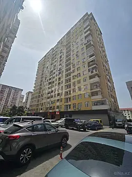 Satılır 4 otaqlı mənzil 158 m²