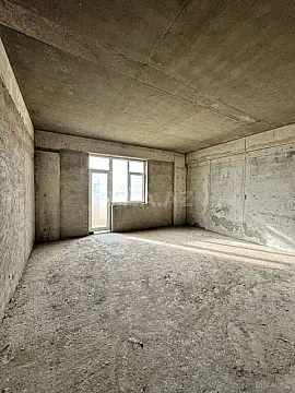 Satılır 4 otaqlı mənzil 158 m²