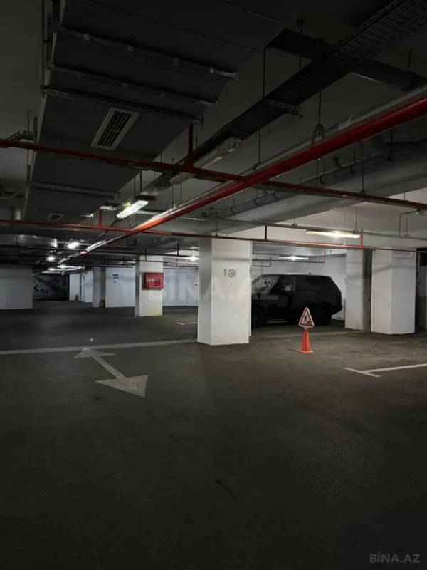 Satılır 3 otaqlı mənzil 154 m²