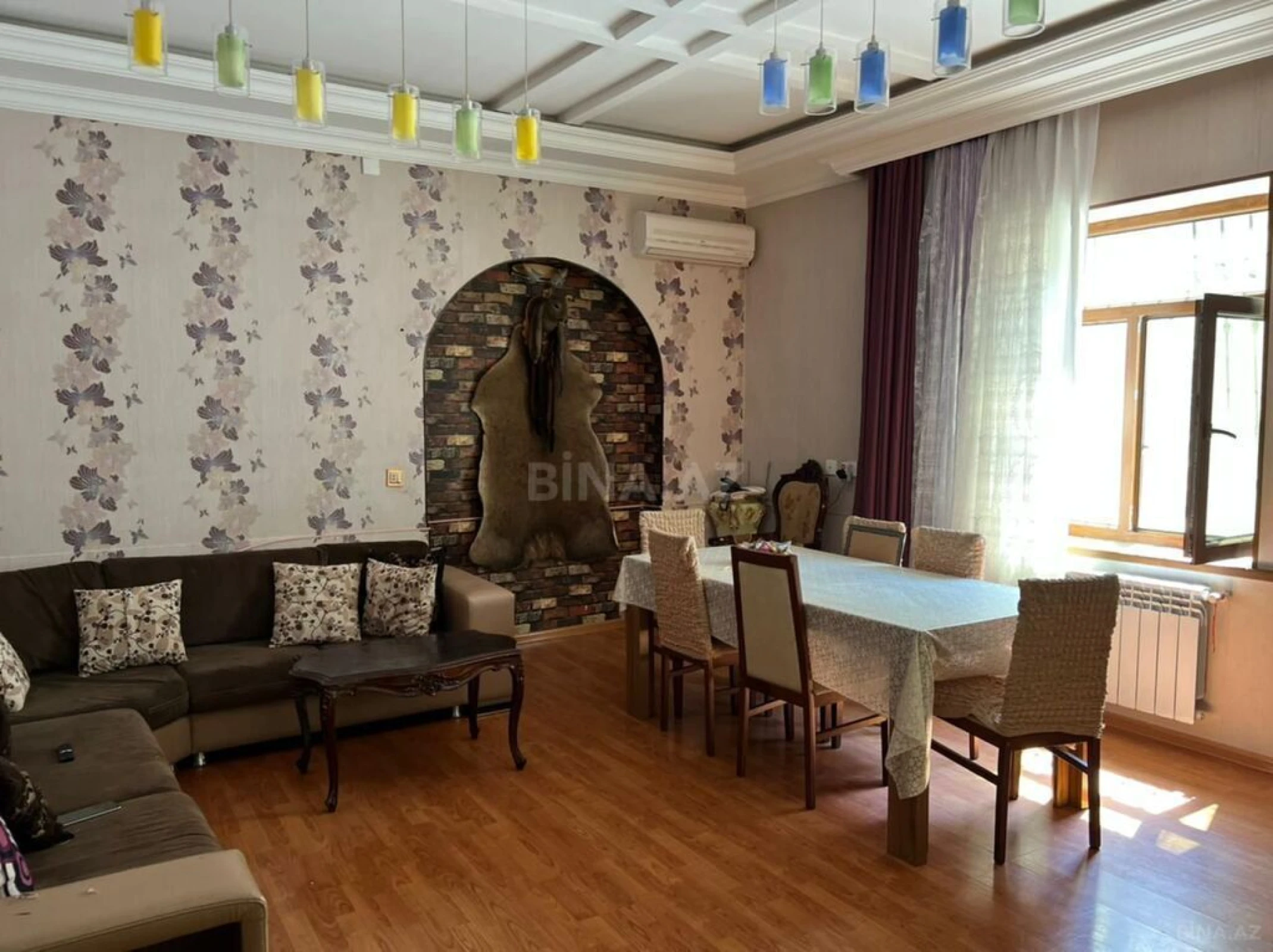 Satılır 6 otaqlı həyət evi 300 m²