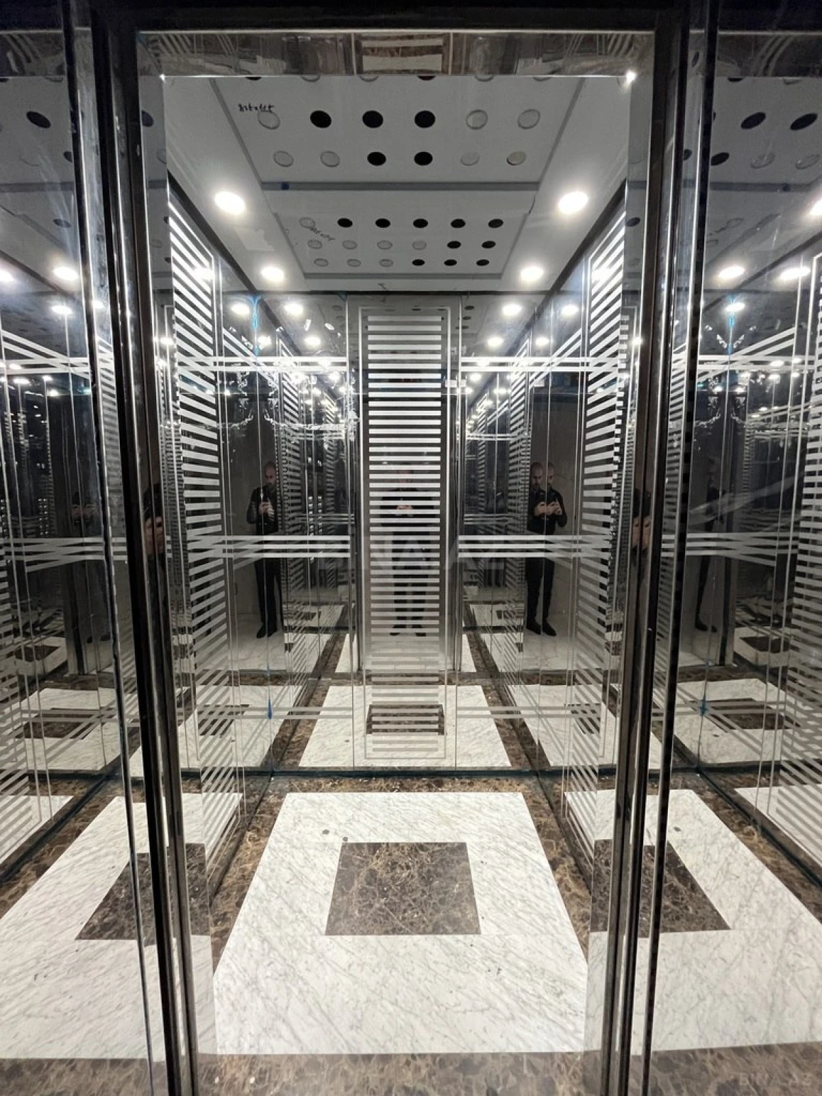 Satılır 3 otaqlı mənzil 77 m²