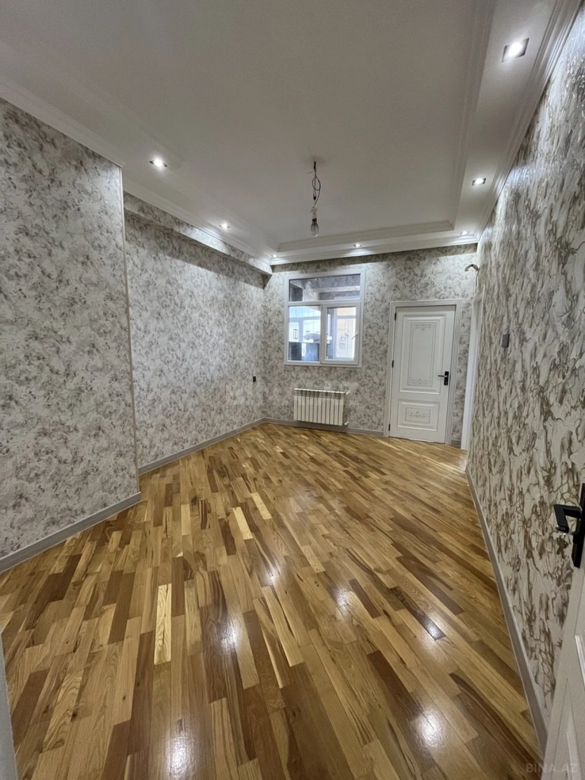 Satılır 3 otaqlı mənzil 77 m²