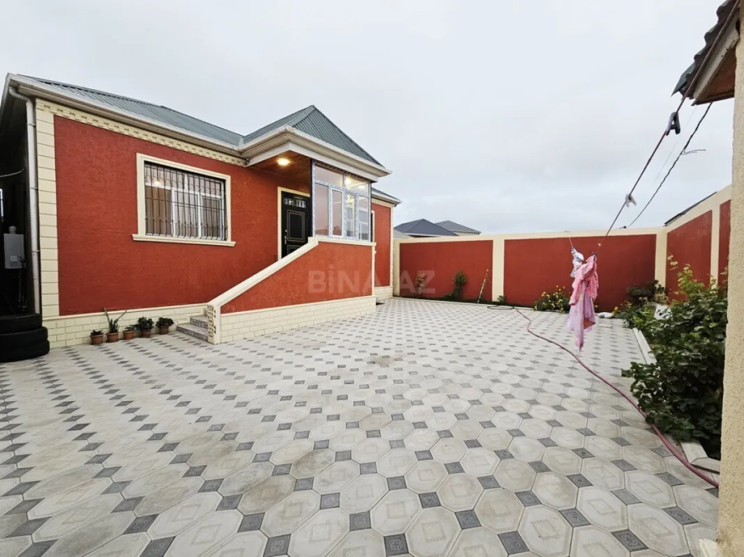 Satılır 4 otaqlı həyət evi 120 m²