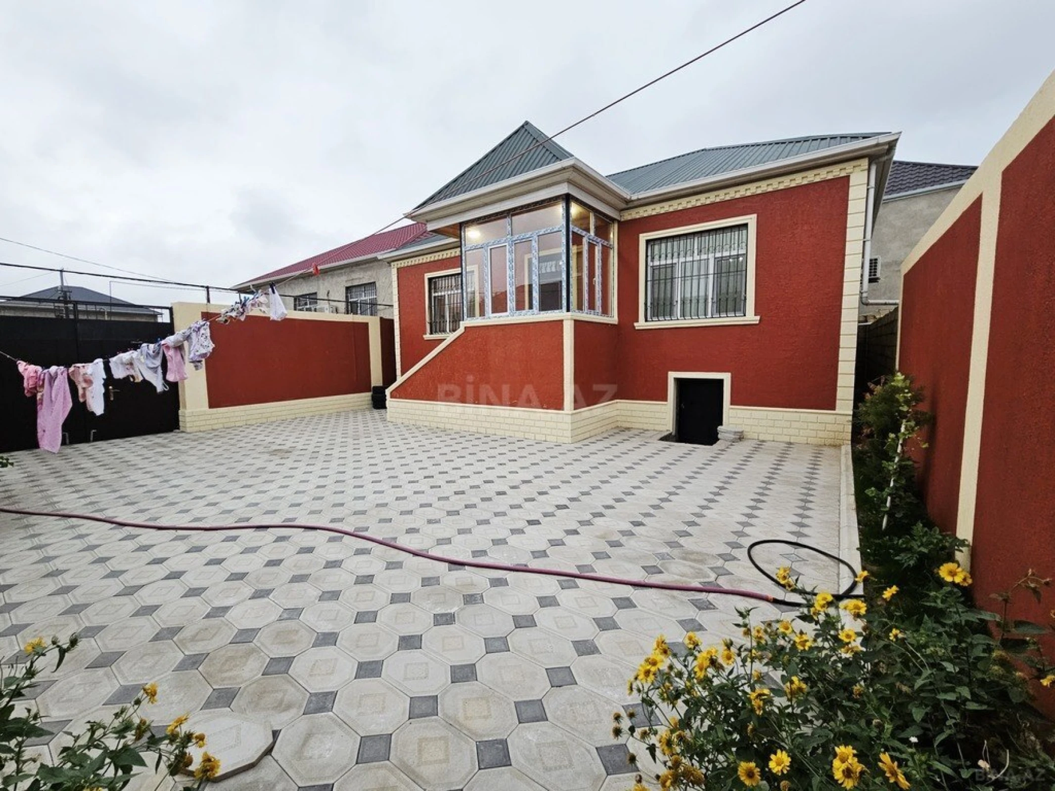 Satılır 4 otaqlı həyət evi 120 m²