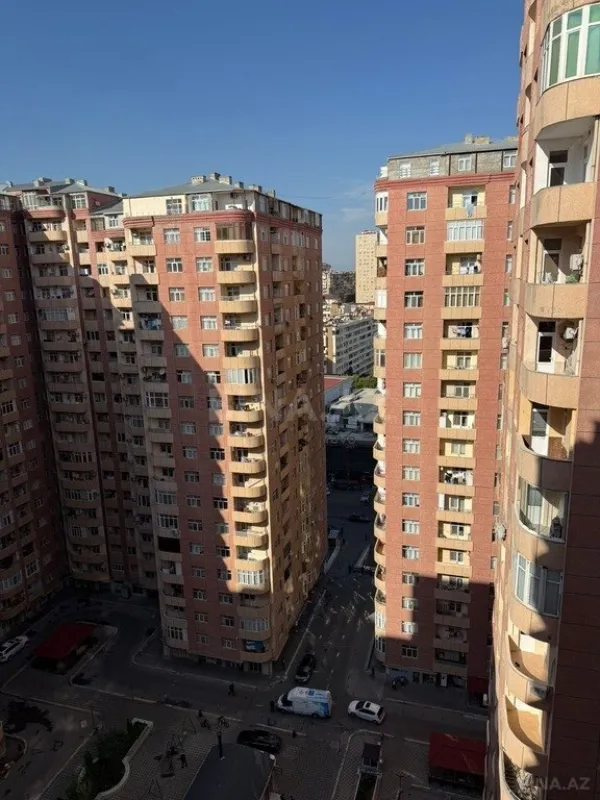 Satılır 3 otaqlı mənzil 90 m²