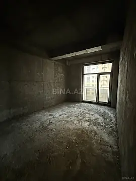 Satılır 4 otaqlı mənzil 150 m²