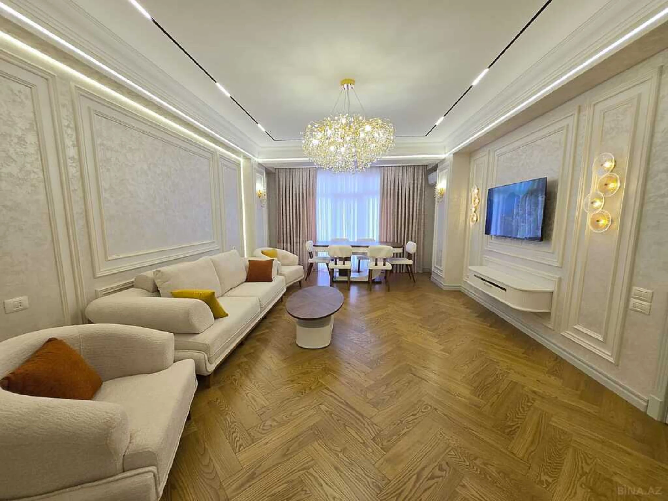 Satılır 4 otaqlı mənzil 177 m²