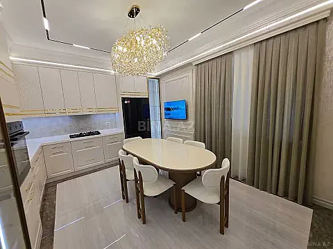 Satılır 4 otaqlı mənzil 177 m²