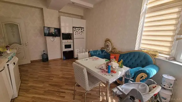 Satılır 3 otaqlı mənzil 126 m²