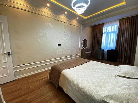 Satılır 3 otaqlı mənzil 105 m²