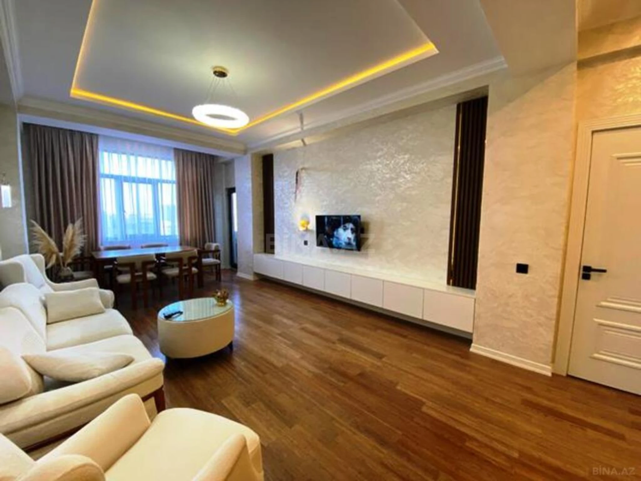 Satılır 3 otaqlı mənzil 105 m²