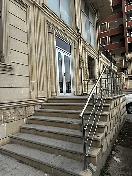 Kirayə verilir obyekt 142 m²